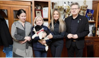 Gdy Polska dyskutuje, Aleksandrów Łódzki udowadnia! Małgorzata Rozenek - Majdan odwiedziła gminę bez bezdomnych zwierząt [Foto]