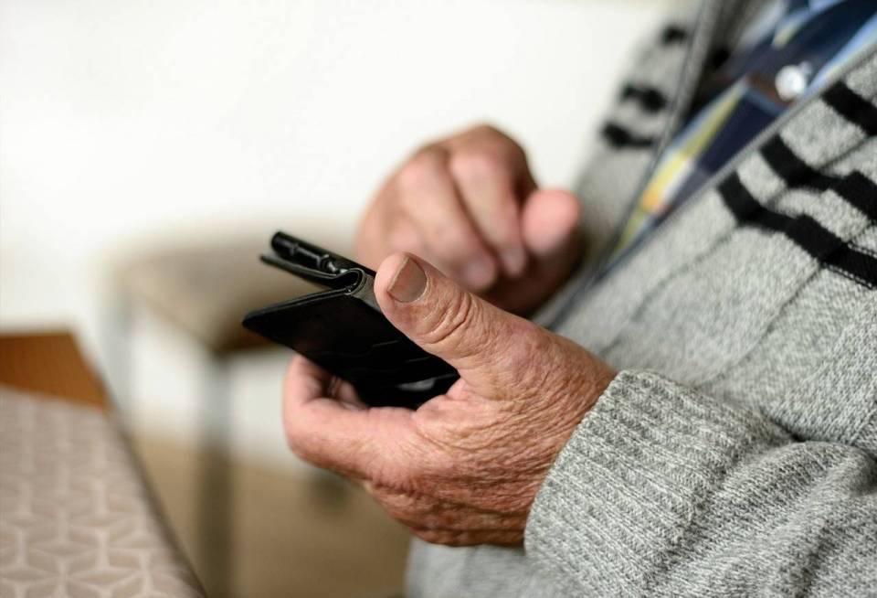 ZUS: mLegitymację na telefonie lub tablecie ma już ponad 145 tysięcy emerytów i rencistów