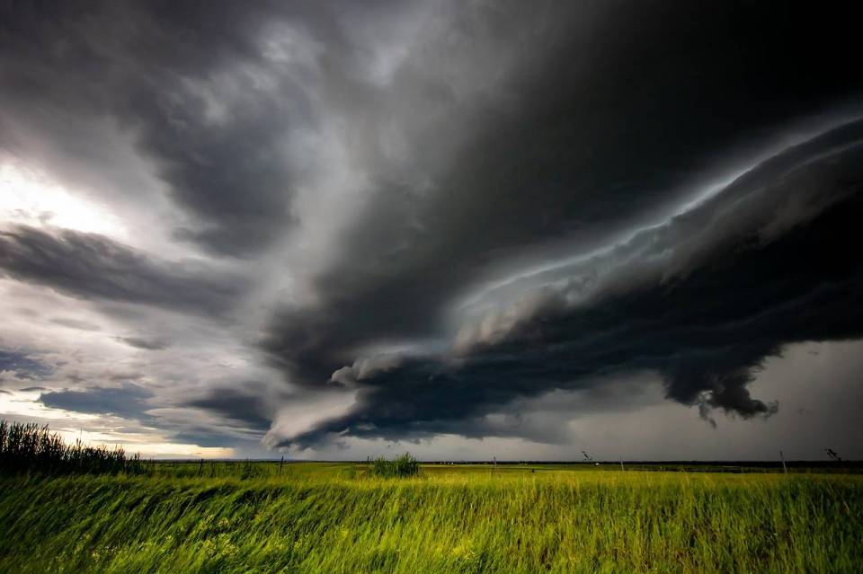 storm-4651306_1280